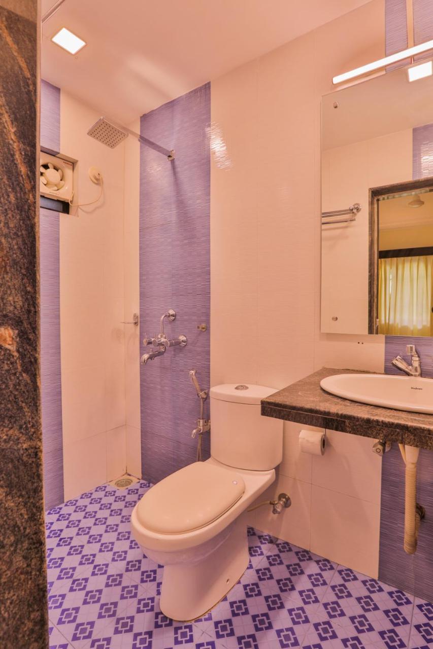 Pinnacle Blue By The Beach Calangute Exterior photo